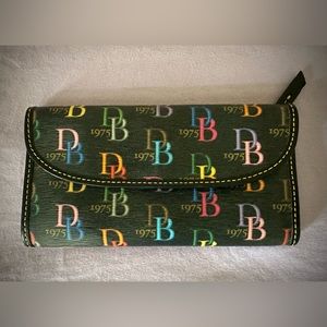 Dooney and Bourke DB1975 Rainbow Continental Clutch Wallet